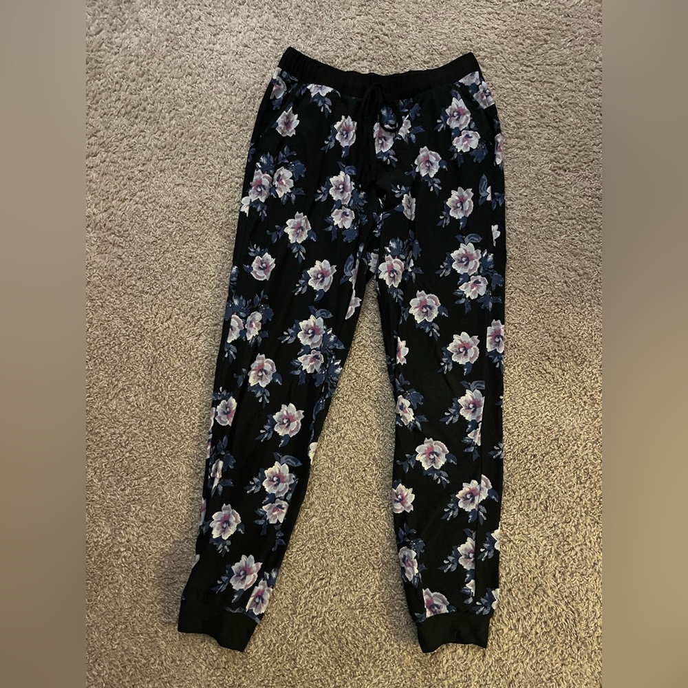 Pink Republic floral joggers - Size medium